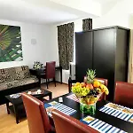 Residhotel Centre Aparthotel 3*