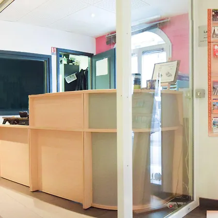 渣油姆豪斯中央酒店 公寓式酒店 3*