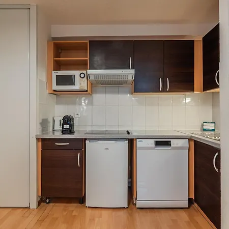 Residhotel Centre Aparthotel 3*