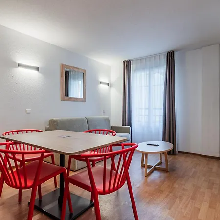 Aparthotel Residhotel Centre 3*