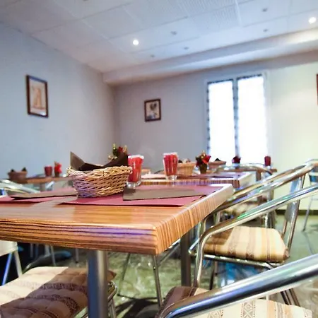 Residhotel Centre מלון דירות 3*